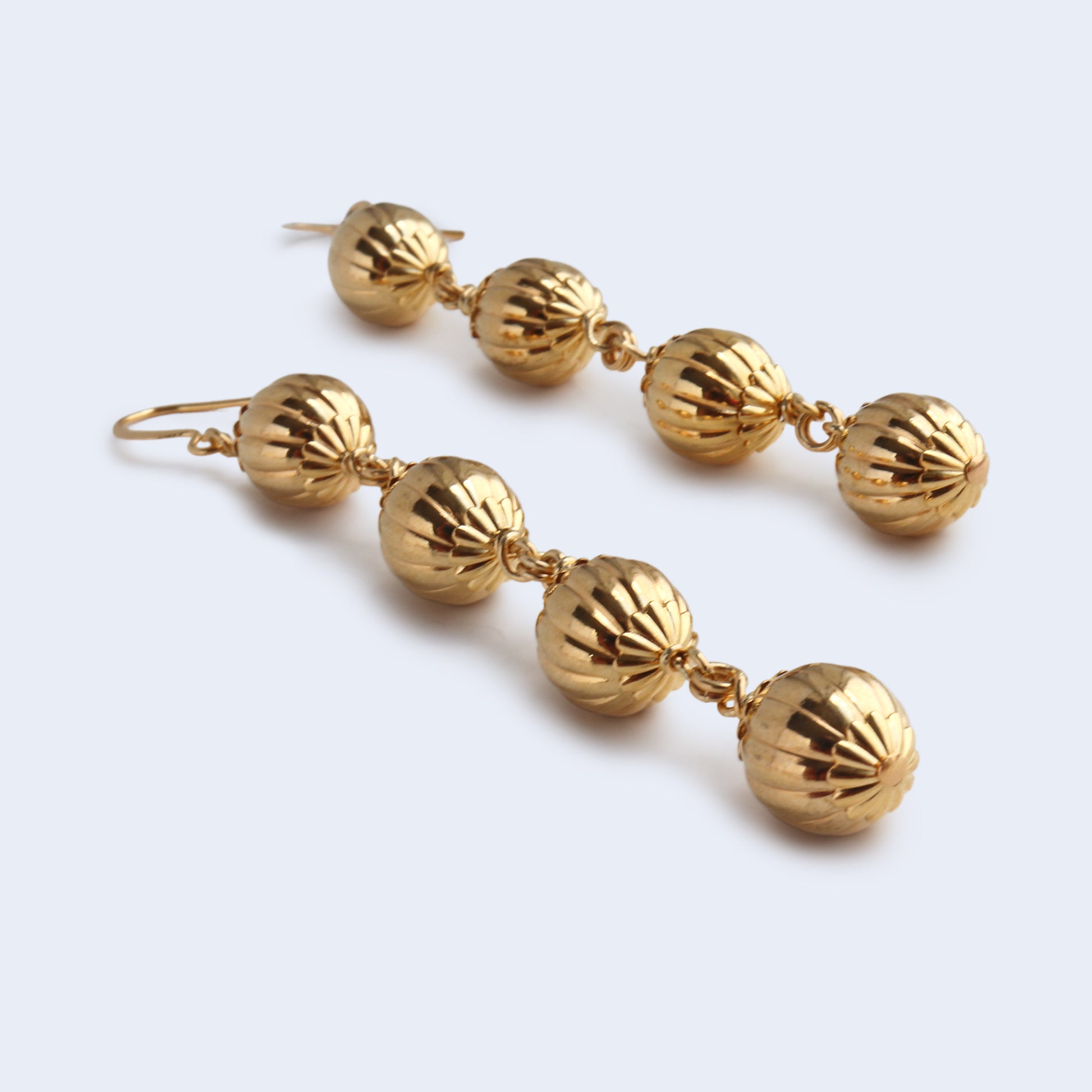 Gold-plated brass Duster earring