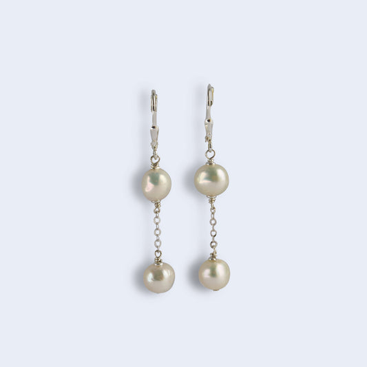 Pearl drop earrings